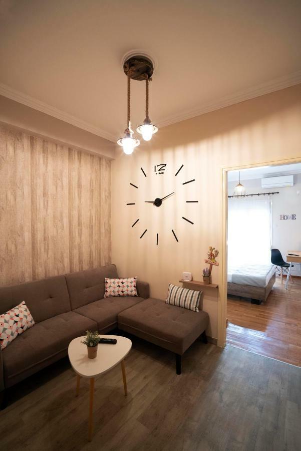 Cozy Apt Next To Metro And Close To Acropolis! Athens Luaran gambar
